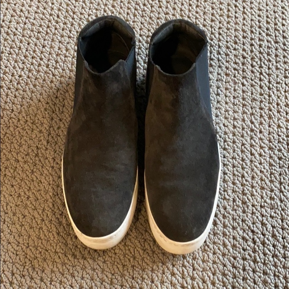 Vince slip on sneaker